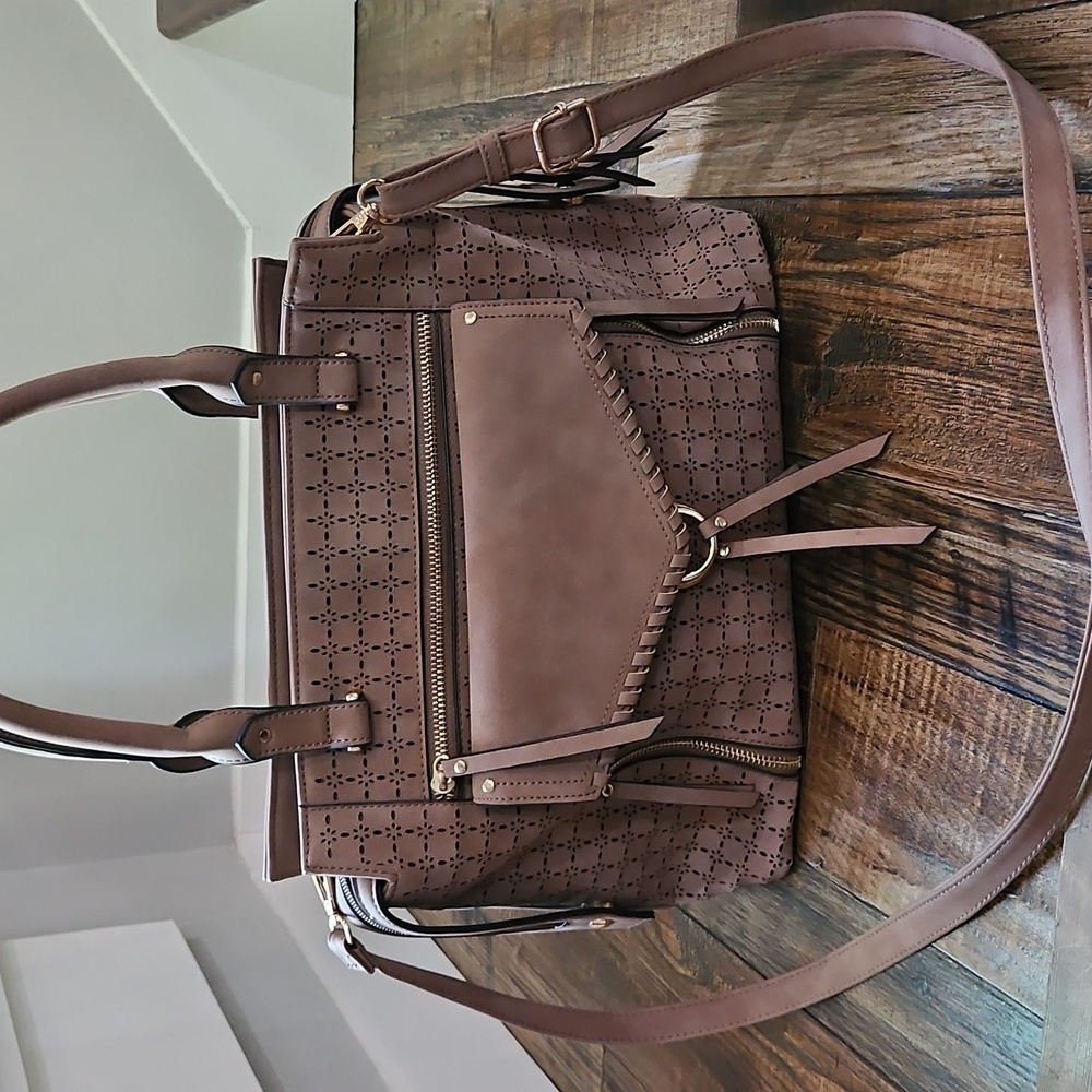 Womens Large Elegant Tan Faux Leather Handbag‎ Shoulderbag.